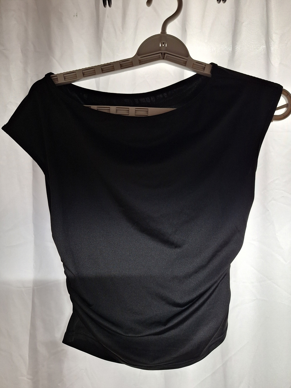 SHEIN Black Boatneck Short Sleeve Top